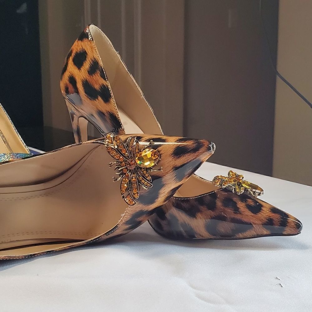 Bee Inspired Detachable shoe clip - Picture 9 of 14